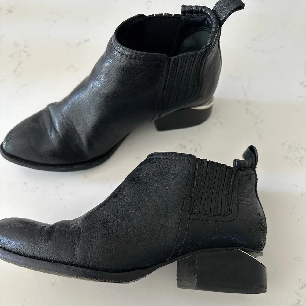 Alexander Wang kori ankle cutout leather boots 35.5